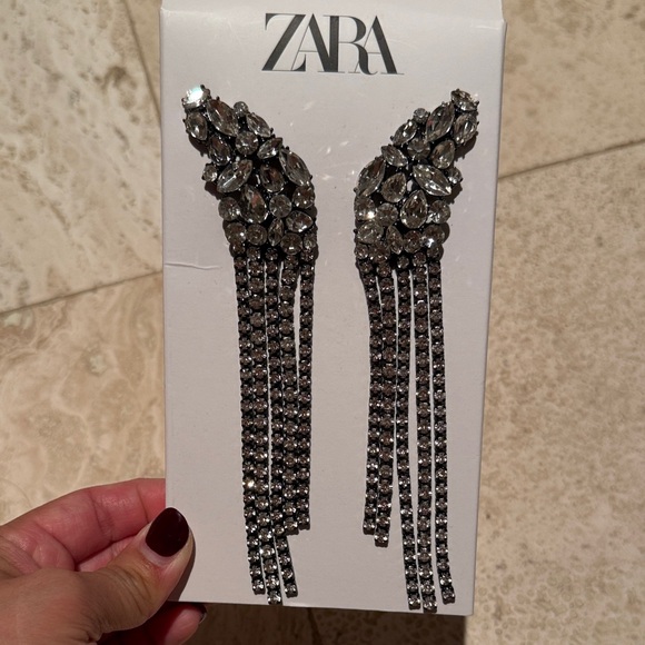 Zara Jewelry - Zara Crystal Drop Earrings